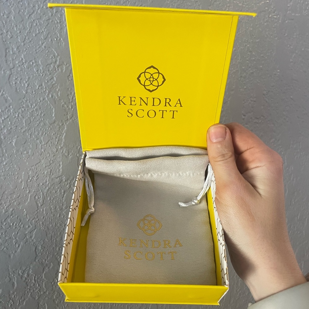 Kendra Scott Yellow Jewelry Box with Cream Pouch (box and pouch only)